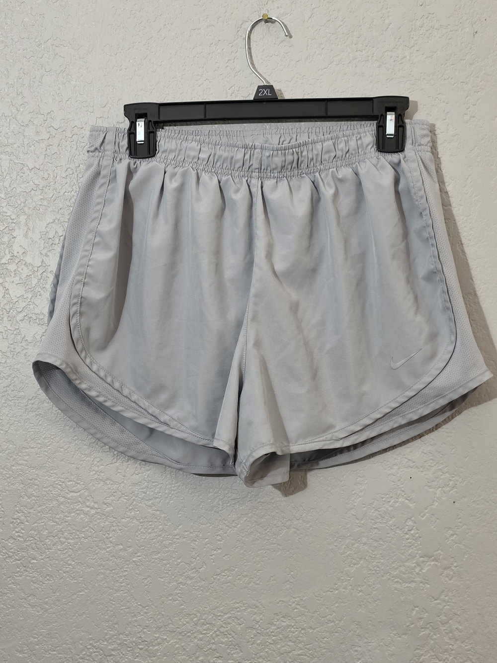 Nike Light Gray Dri-FIT Running Shorts Womens Large Drawstring Built In Lining